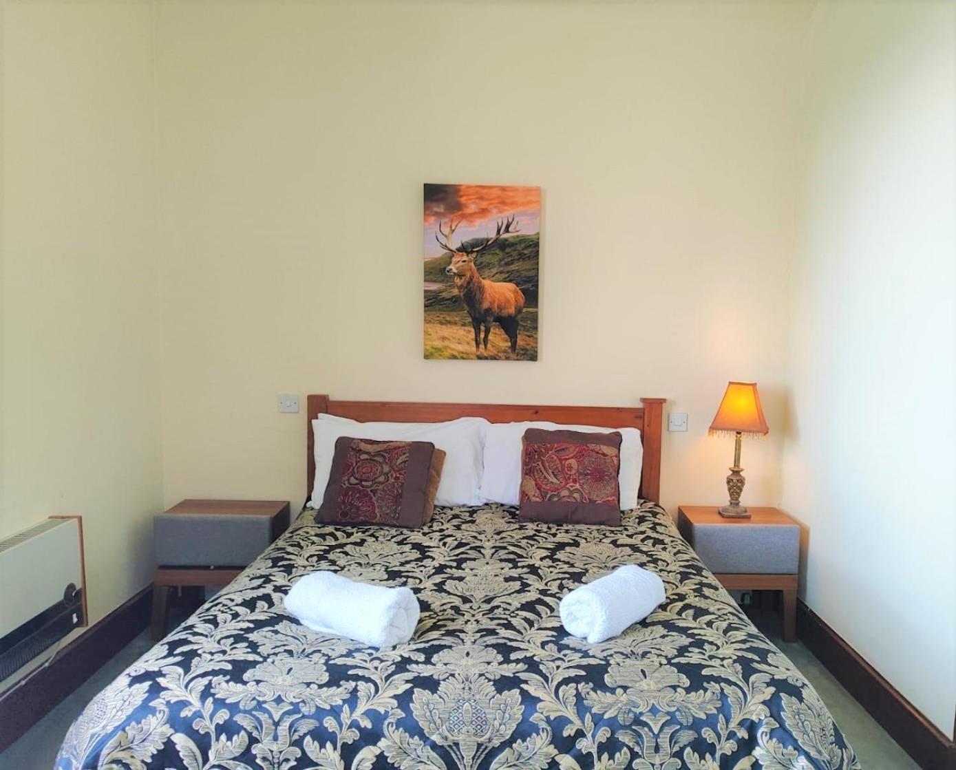 The Falls - Value Rooms At Aultnagar Estate 레어그 외부 사진