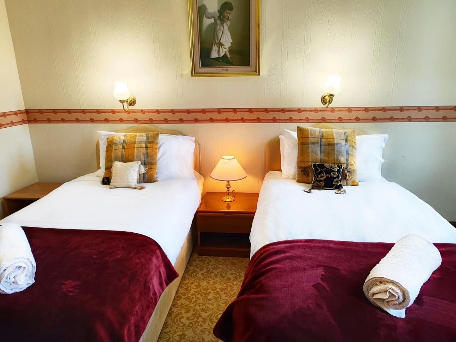 The Falls - Value Rooms At Aultnagar Estate 레어그 외부 사진