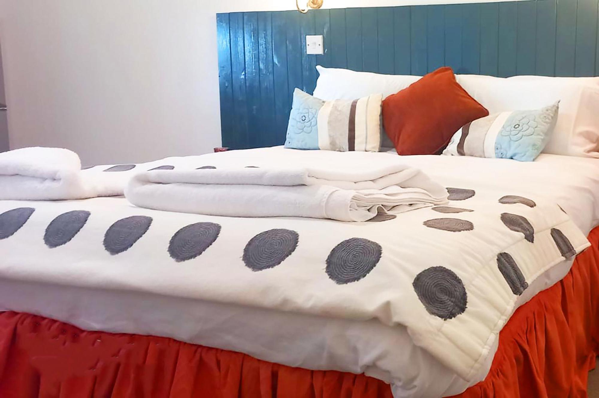 The Falls - Value Rooms At Aultnagar Estate 레어그 외부 사진